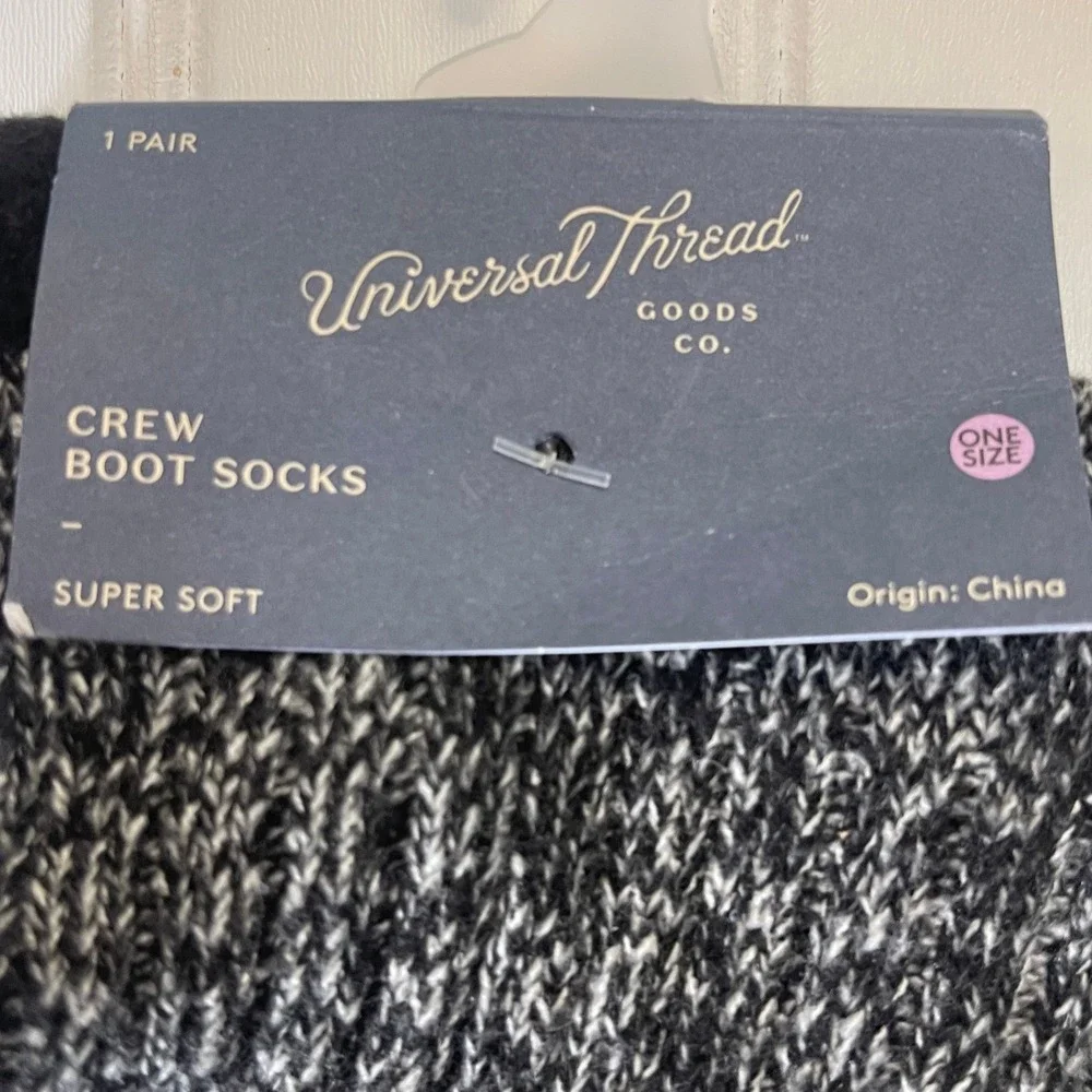NWT Universal Thread Womens Crew Boot Socks Marled Gray White One Size